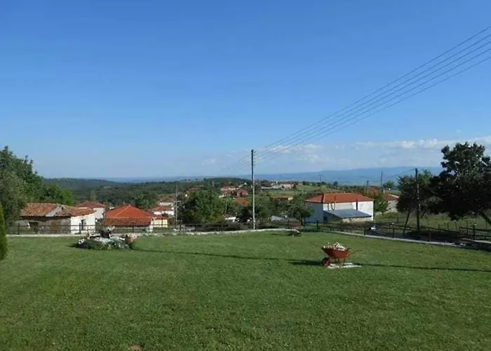Kastoria Dendrochori Retreat & Rest بيت للعطل Dhendrokhorion